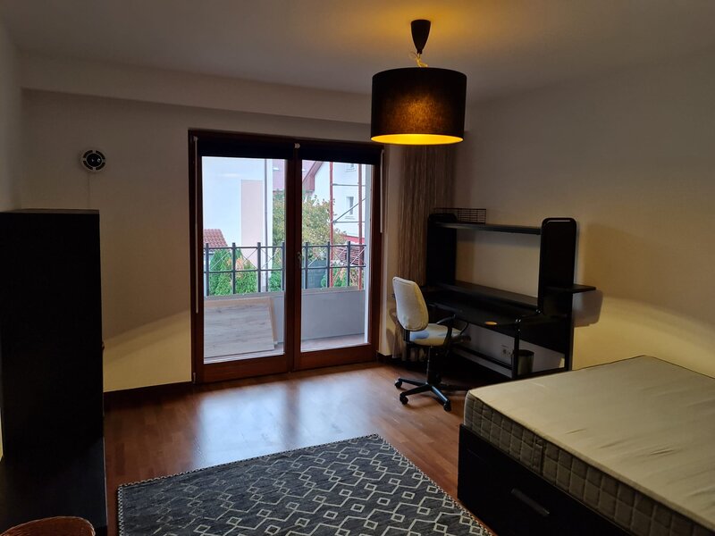 Pipera, American Village,