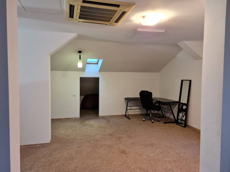 Pipera, American Village,