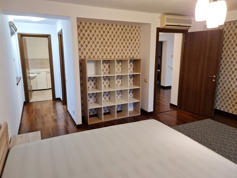 Pipera, American Village,