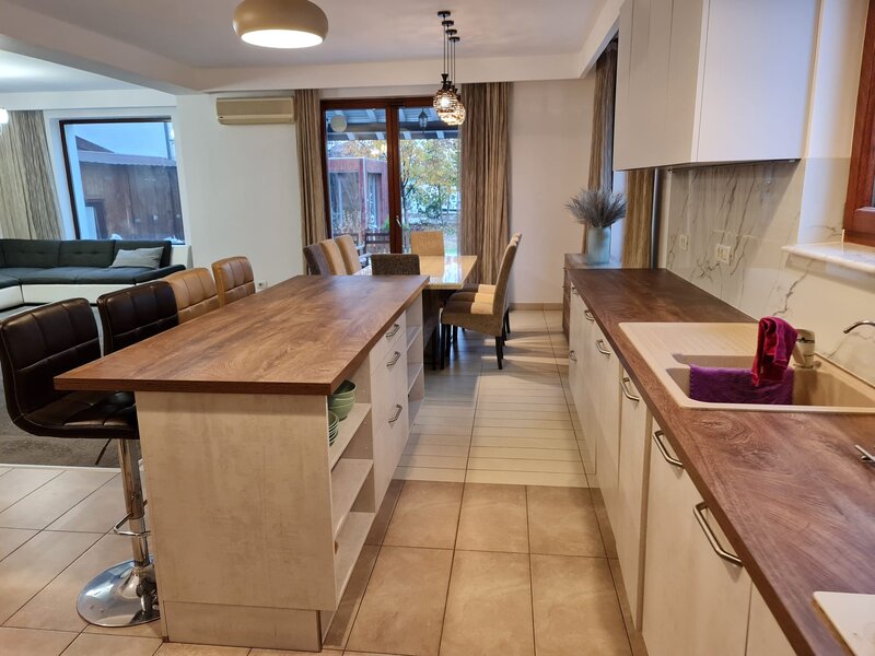 Pipera, vanzare casa vila insiruita